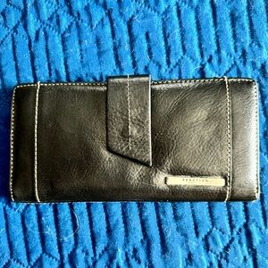 Kennth Cole reaction leather wallet